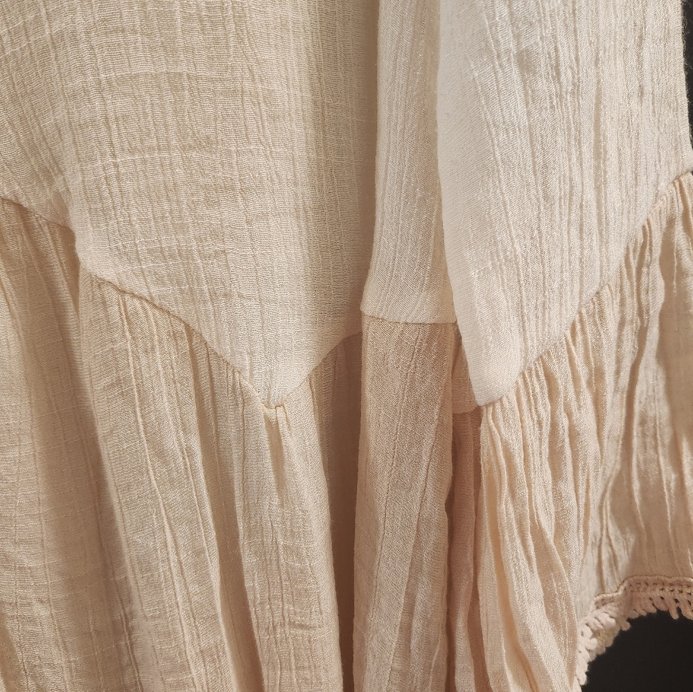CalStyle Beautiful Tunic - Picture 4 of 6